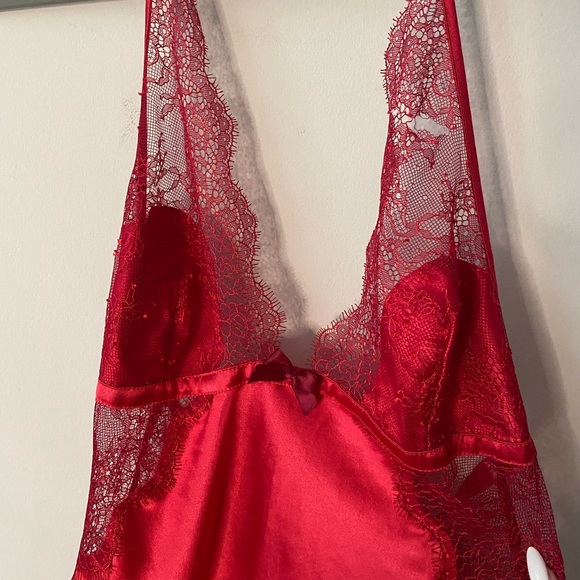 Victoria’s Secret Red Slip dress (open back detail) Size Medium - Picture 3 of 7